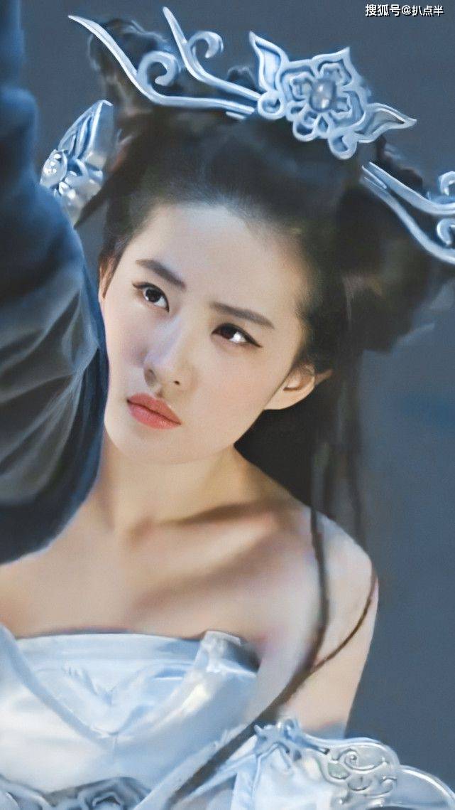 原创刘亦菲再现王炸出道20年12部经典作品诠释容貌不变真神颜