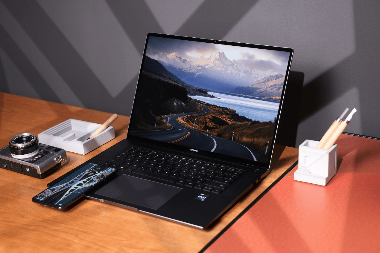 轻薄大屏高性能华为笔记本新品堪称学生党步入高校最实用的大礼