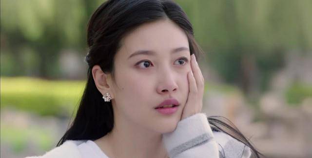 原创不愧是冯小刚63岁第一次拍网剧就请了个美女当主演期待金晨