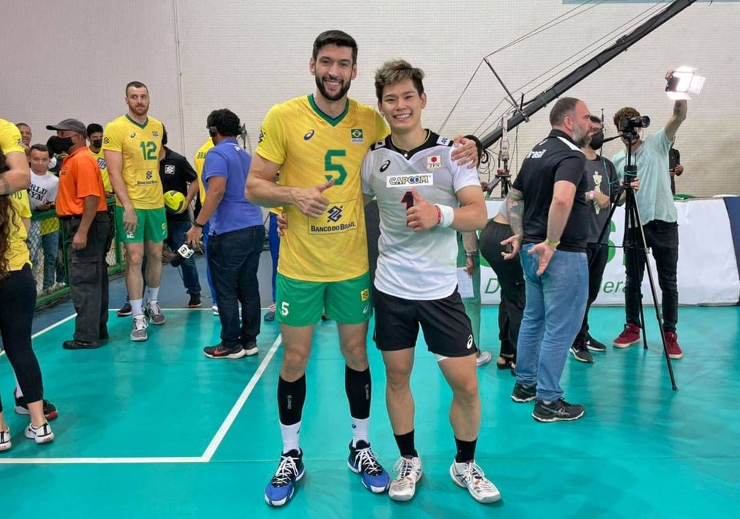 巴西男排公布世界男排联赛首站14人名单与日本男排热身赛1负1险胜