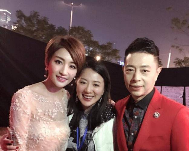 出道三十多年的广东本土人气主持人阮星航51岁的他活出真我风采