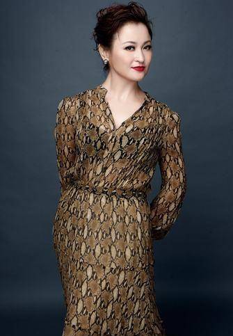 王璐瑶靠美颜晒自拍!磨皮磨到失真,看起来更显老了_感觉_效果_保养