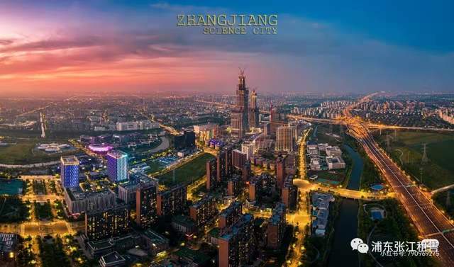 张江科学城板块万科翡翠公园三期85平两房展示