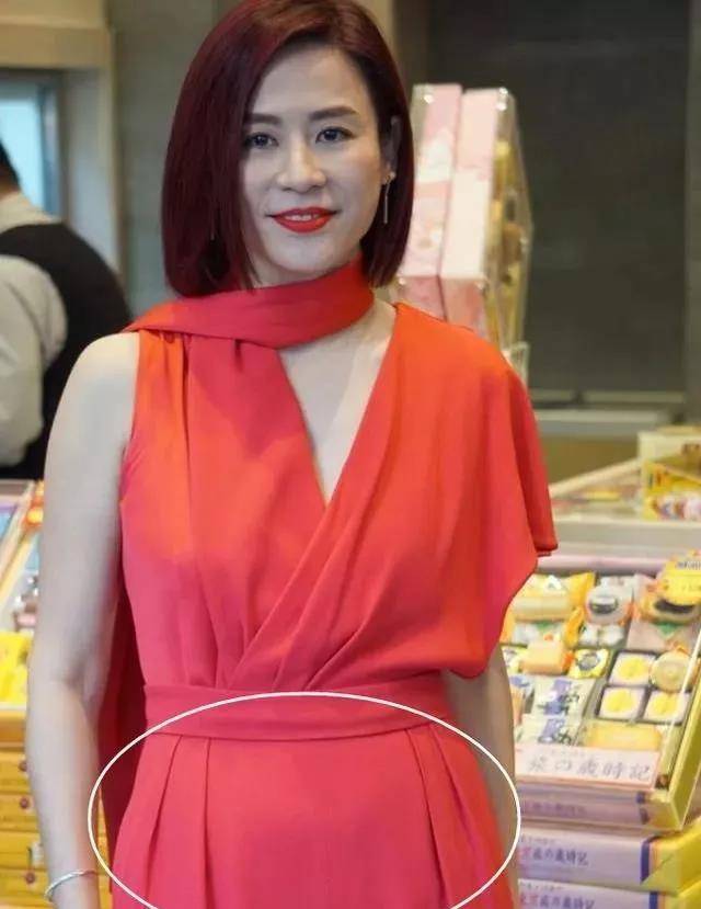 原创肚子大到瞒不住宣萱近照曝光引人怀疑网友古仔婚礼什么时候