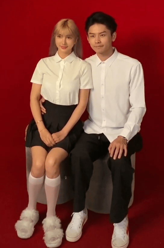 李小璐40岁闺蜜李桃带娃嫁人,小15岁男友身份成谜,女儿已6岁_视频