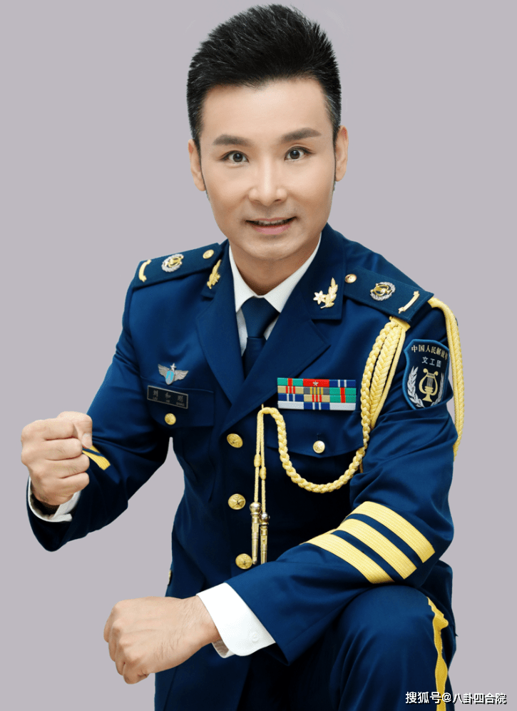 那天刘和刚哭得非常伤心,他心里发誓一定要努力拼搏,让自己的父母过上