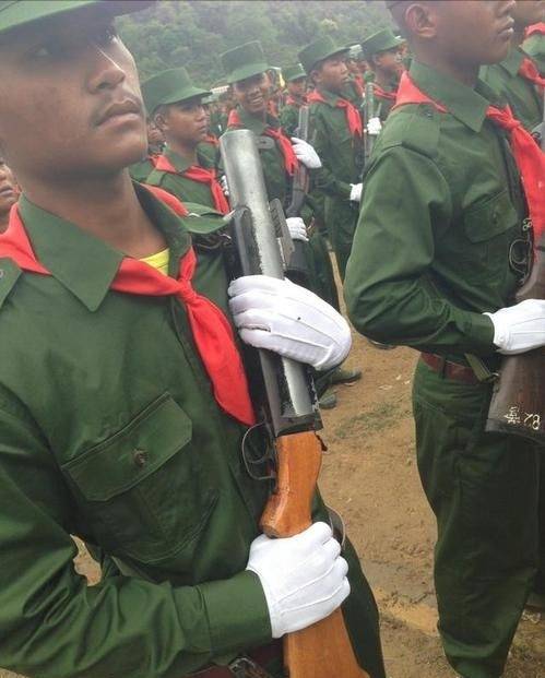 缅甸"克钦独立军",一位17岁女"山兵"自述:我参军是被抓来的_政府_民族