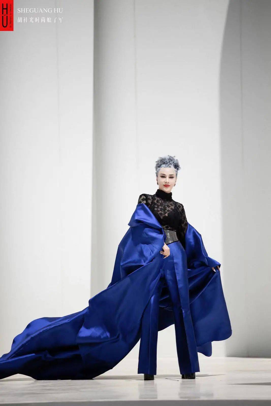 胡社光时尚娘子军时尚天团刷新梦想高度_武汉基地_姐姐_罗朝缤