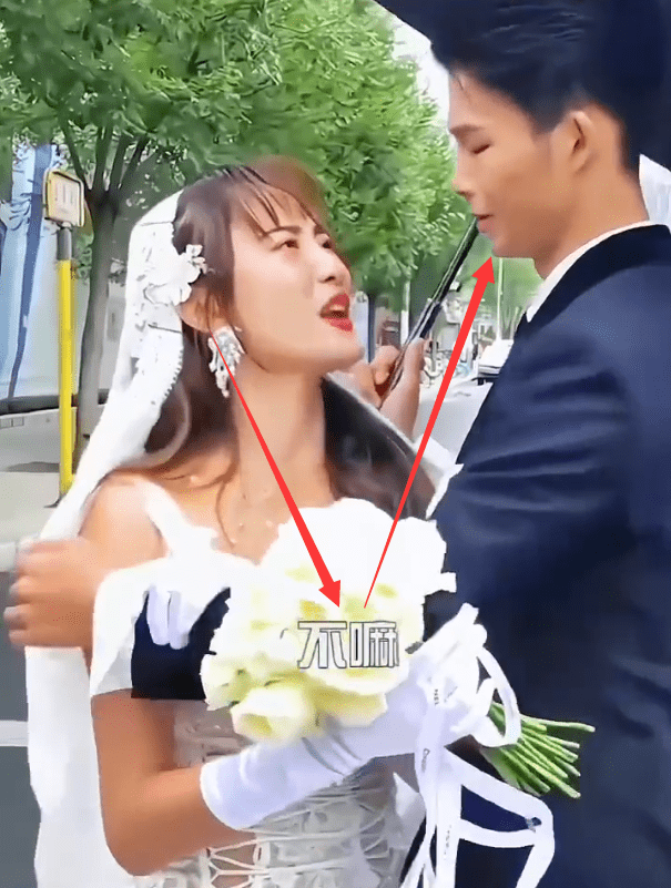 陆仙人和苗苗拍情侣大片,害羞不敢伸手,女方抓住他手主动放腰上_胳膊