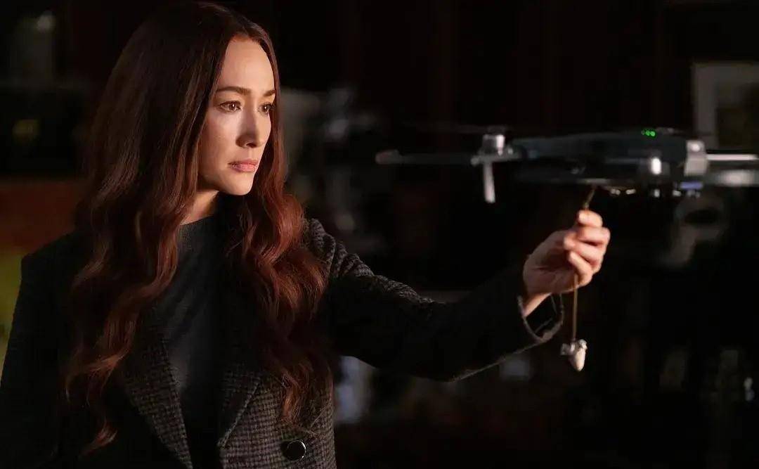 原创42岁maggieq红裙造型惊艳和陈冠希吴彦祖谈恋爱女神美丽依旧