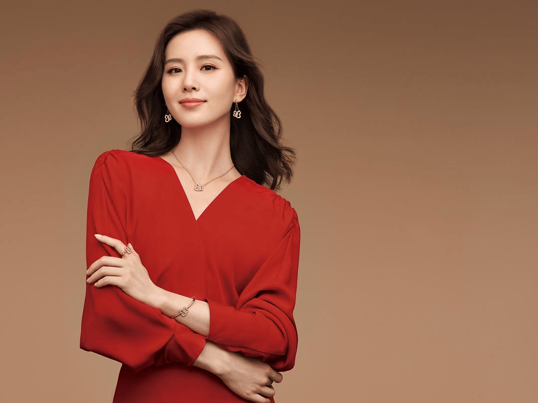 原创清纯又灵气十足的女艺人陈都灵排第三刘亦菲毫无悬念排第一