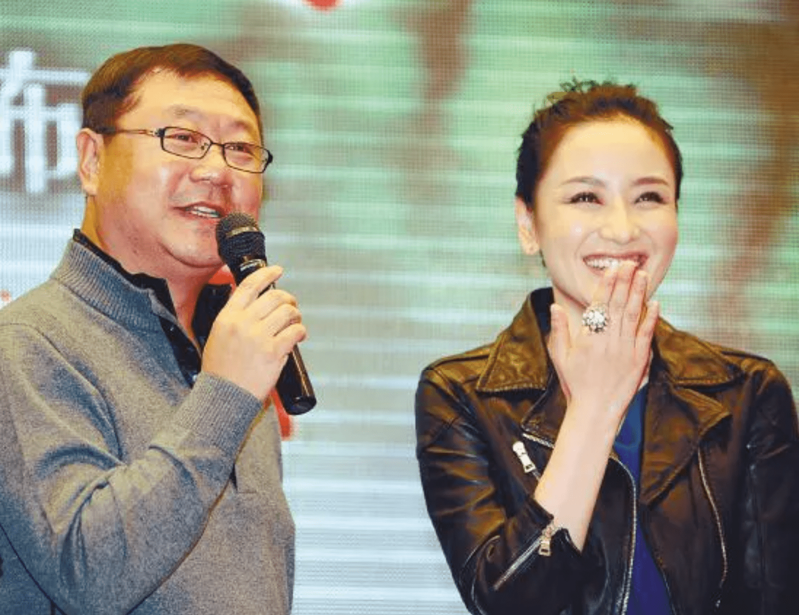 范伟26岁时还没有结婚,第三次去相亲,对方是一位小他6岁的护士_杨宝玲