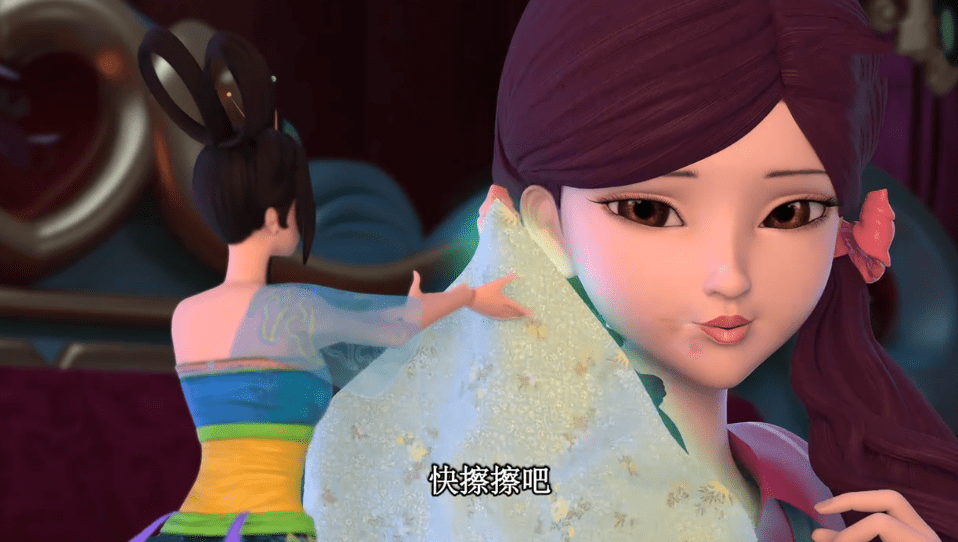 孔雀总是说着自己是叶罗丽仙境最爱美的仙子,最喜欢照镜子也最在意