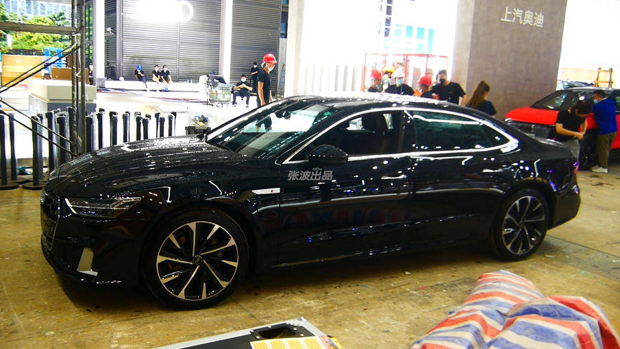 采用无框车门兼顾运动感和商务气质上汽奥迪a7l