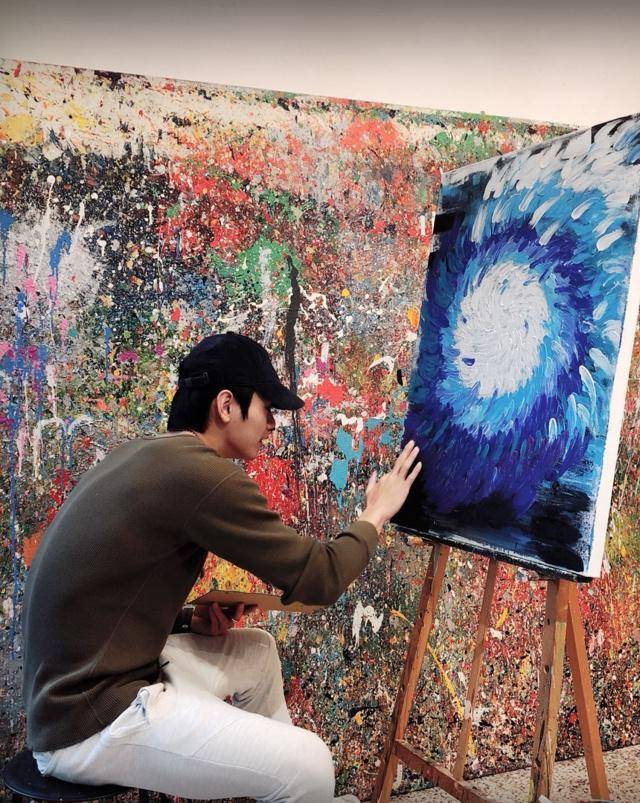 大宋少年志:首演古装剧包裹严实的他,依旧是不可忽略的肌肉型男_禾