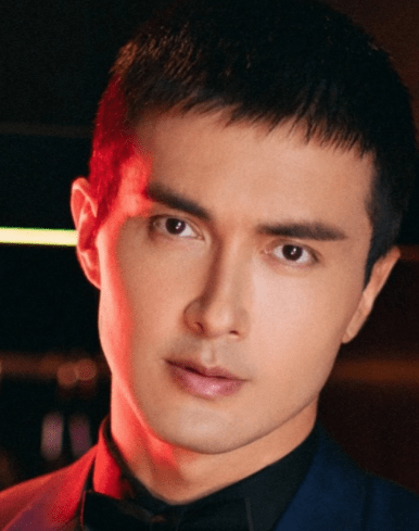 "东华帝君"曾是快递小哥,高伟光励志人生,网友:杨幂看人真准_作品