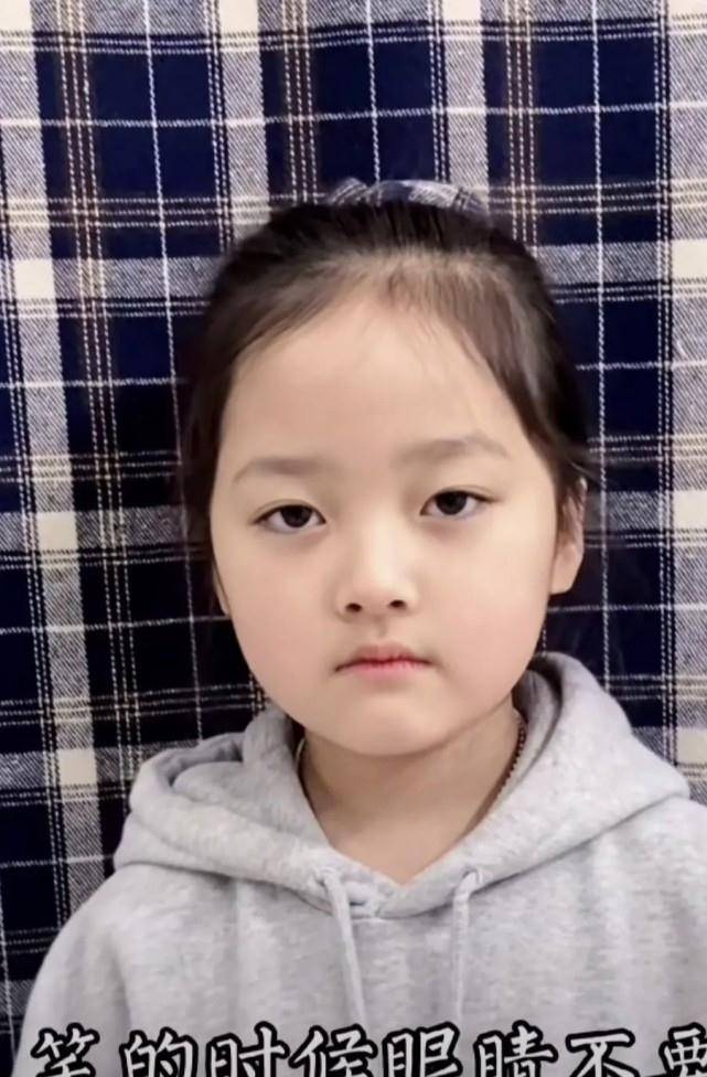 原创国外小网红权律二长大了从萌娃长成美少女人气比明星还高