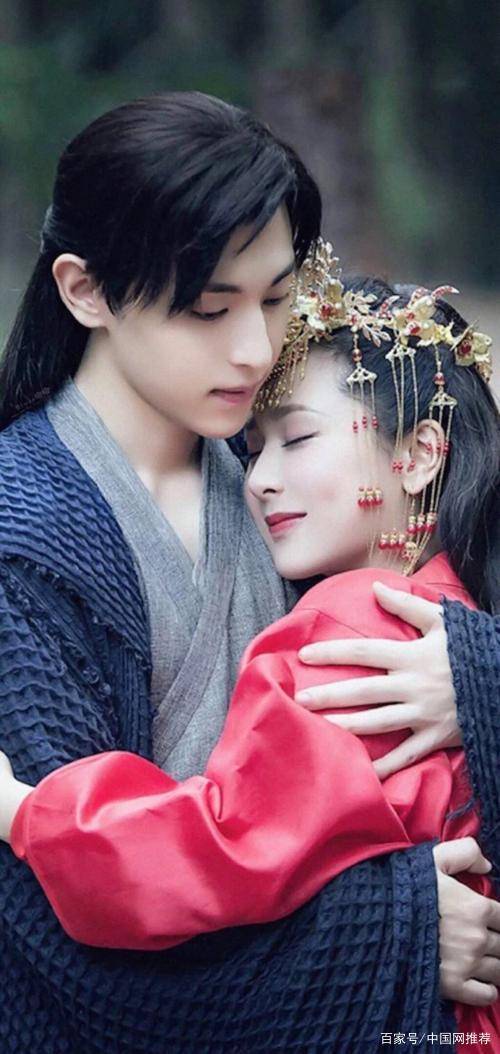 杨紫被问最想和谁演情侣,直接说出了2个字,网友:不让人意外_邓伦_合作
