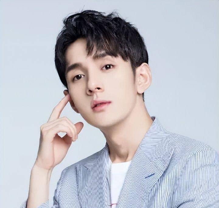 学霸明星盘点_明星高考成绩_撒贝宁的高考成绩是多少?