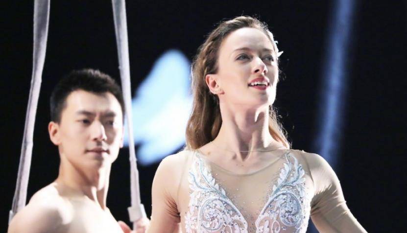 原创杂技小伙唐琮洋娶俄罗斯芭蕾公主做婆媳间的调和剂