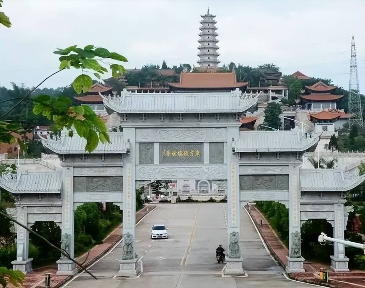 千佛塔寺,被称作中华传统文化艺术的瑰宝