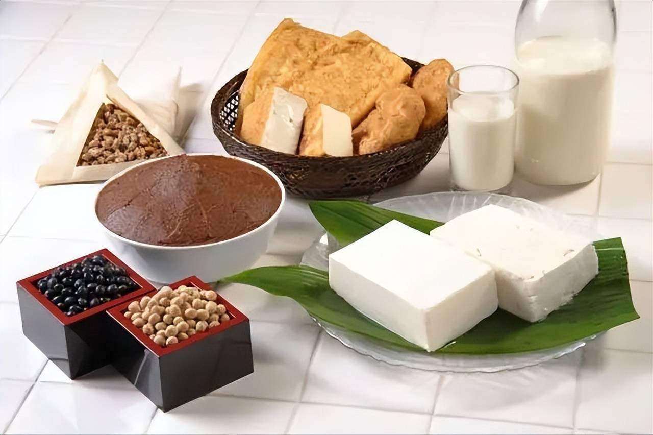 中康食品老年人这样吃健康常相伴