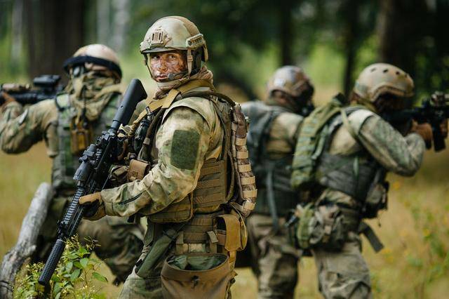 原创在战争当中士兵穿着防弹衣能够抵挡127毫米机枪子弹的射击吗