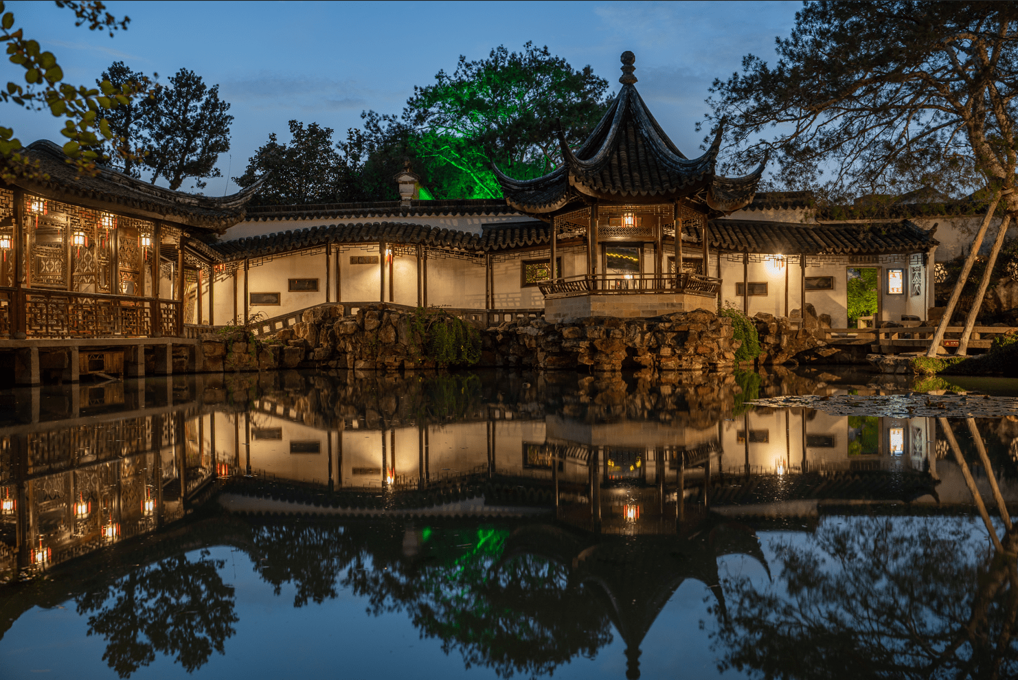 苏州网师园 点亮文化新"夜"态对"网师园古典夜园"的再思考_苏州古典