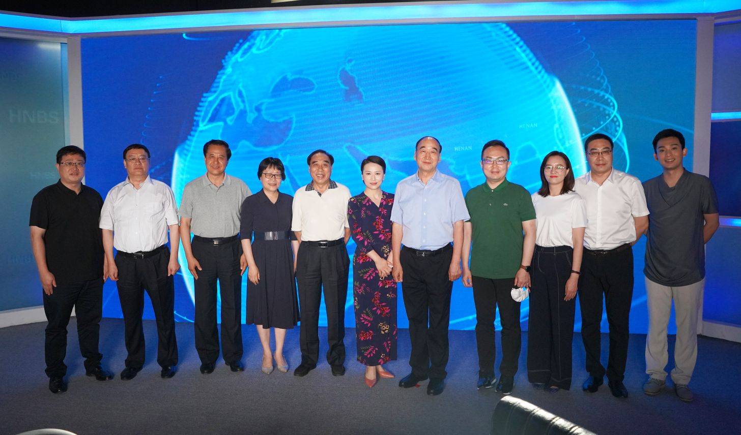 导播间,600㎡演播大厅,与河南广播电视台新闻主播吴震宇,任炜,马亚光