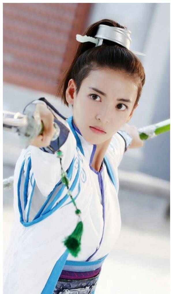 原创尤靖茹晒照宣布结婚戒指被调侃太实在她和张一山杨紫还是同学