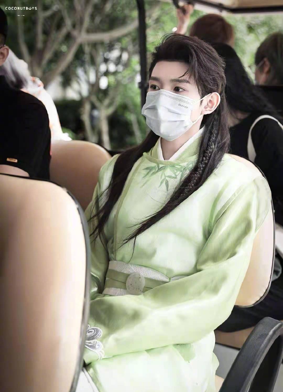 tfboys_易烊_王俊凯