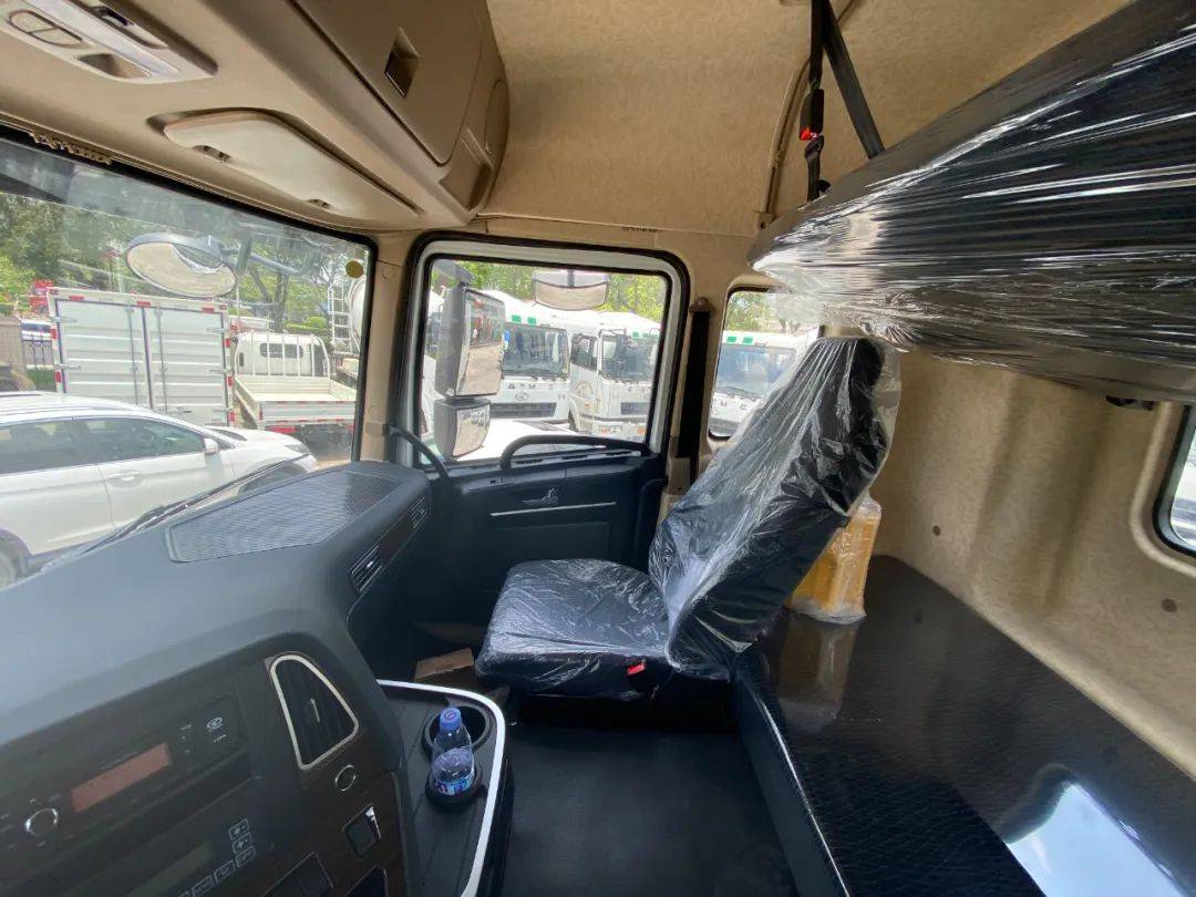 拉挖机跑工地 460马力华菱汉马h7够用吗?_搜狐汽车_搜狐网