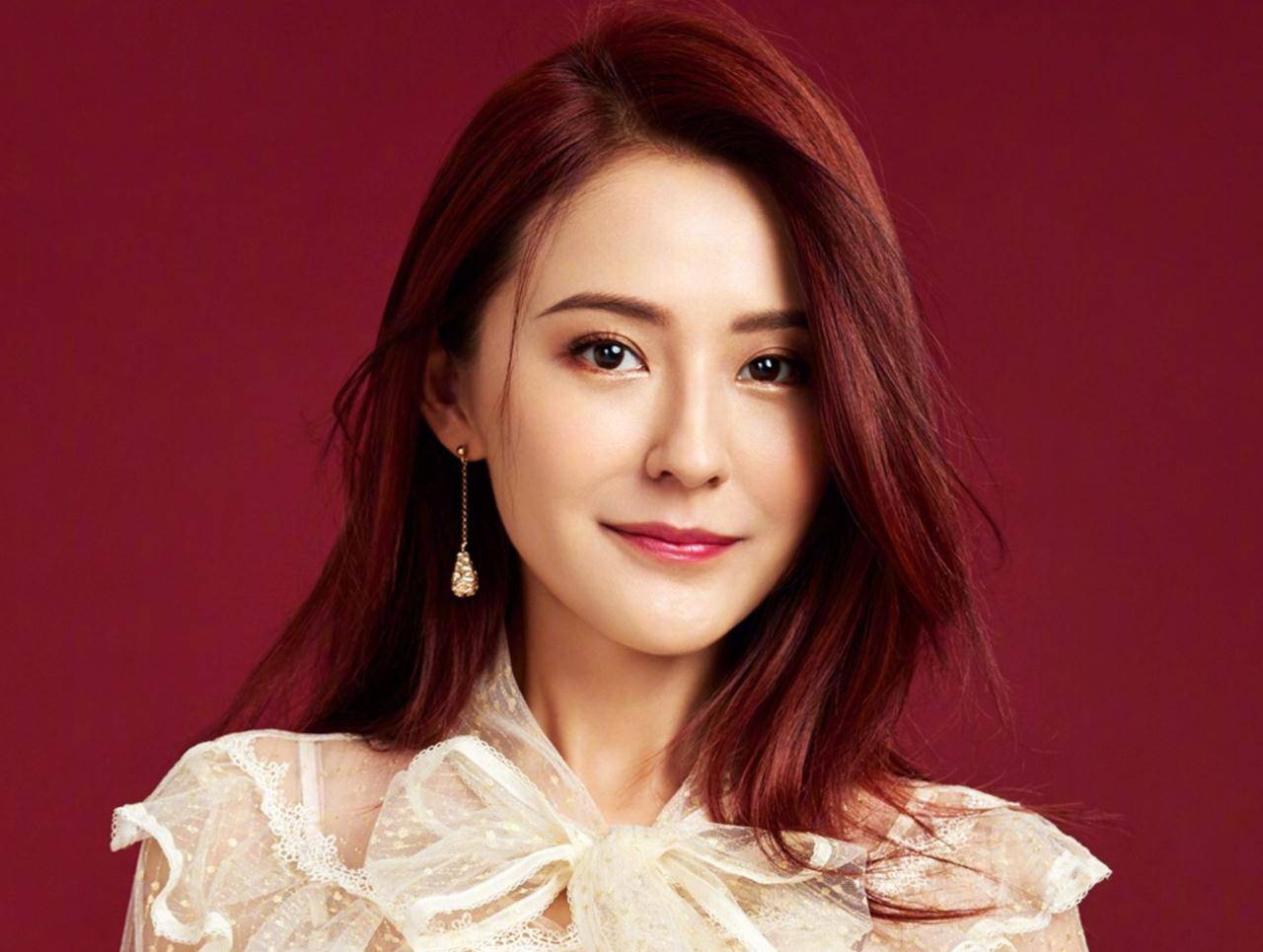 原创热扎依33岁态度美根本就没有定义我还活着就挺重要的