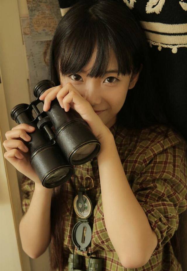 半藏森林美照曝光,肤白貌美还爱aj,网友:男生心中的完美女友_女孩