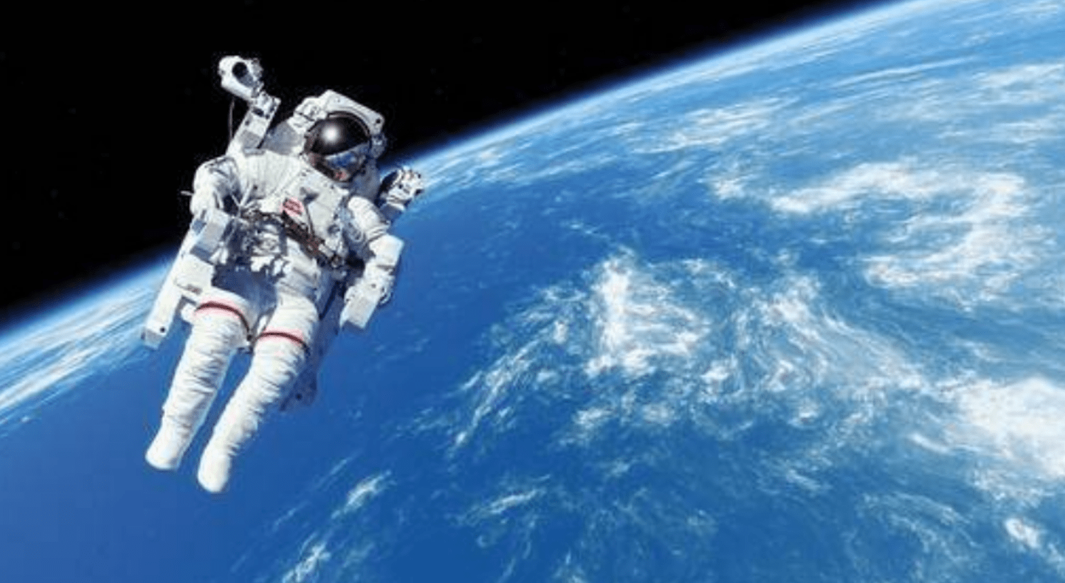 航天员在太空中如果不小心飘离太空飞船该如何重返飞船