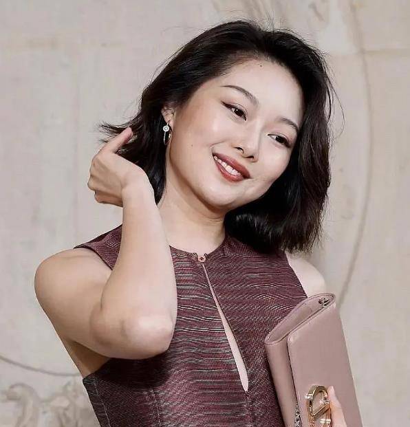 原创晚晚镜头下的女明星杜鹃在她身边脸好大刘嘉玲气色太差了