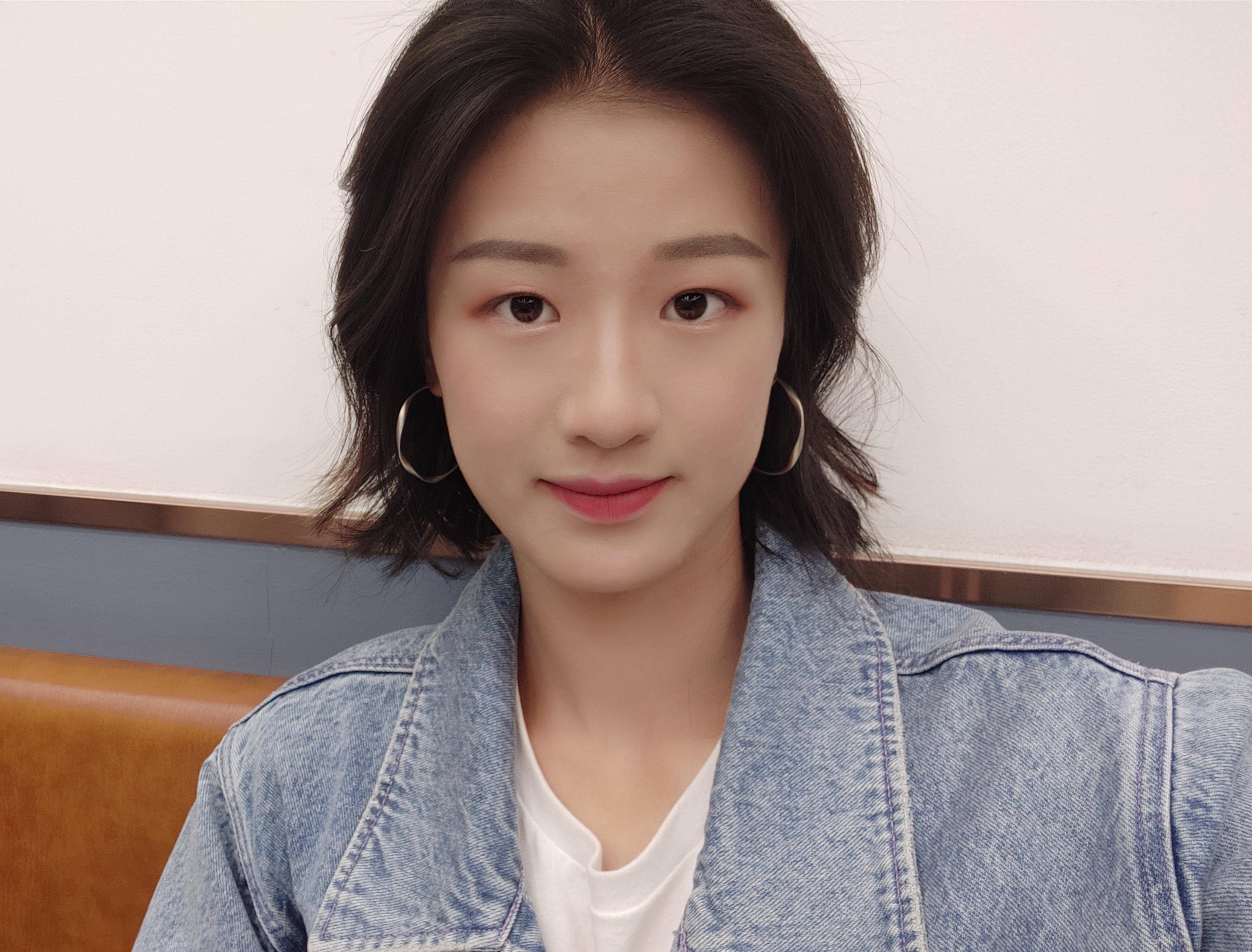 靠清纯模样爆红,但中国女足还有更美的_赵丽娜_玟娥_五官