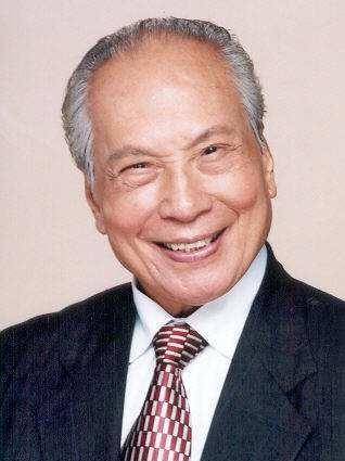 原创曹达华曾把1500亿的地皮输掉的老牌明星