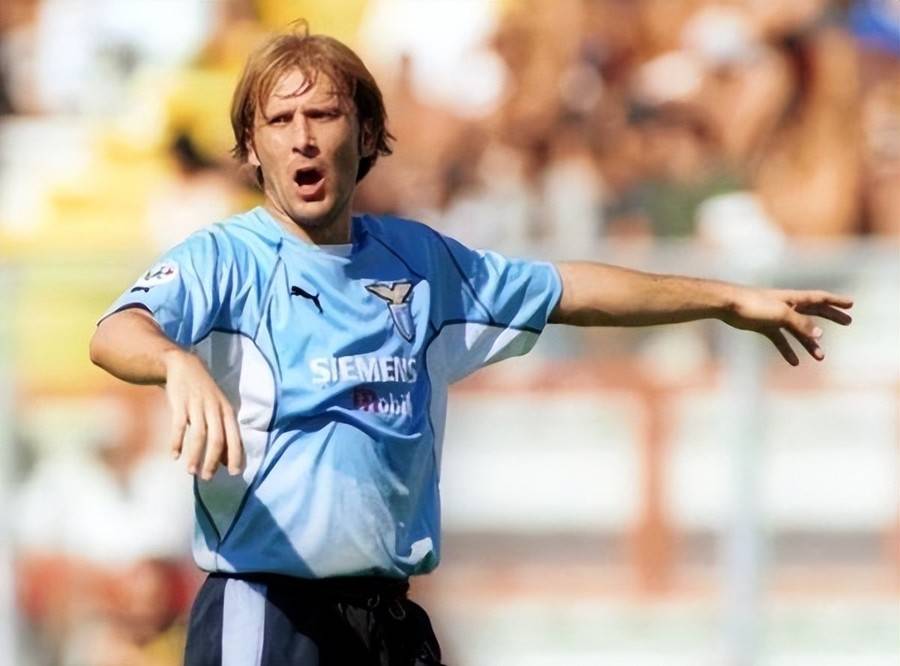 世纪初的拉齐奥星光灿烂,维埃拉,贝隆,克雷斯波,内德维德,内斯塔等人