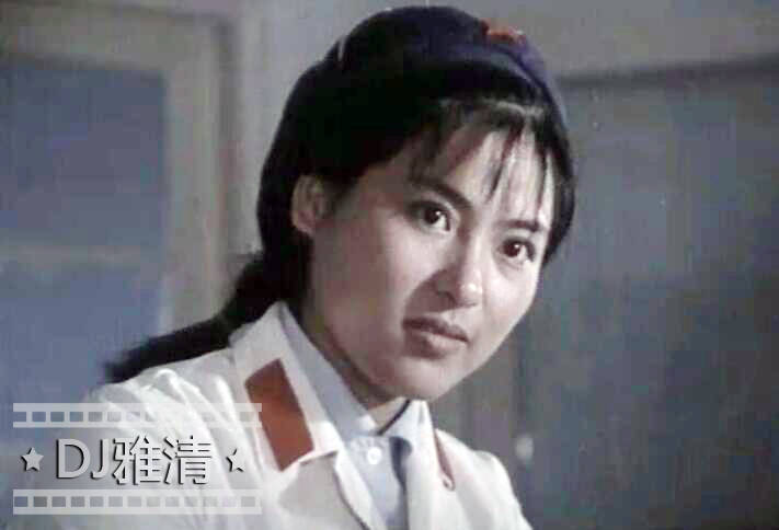 原创43年前谢晋拍了部失败的电影却隆重推出了两位美女明星