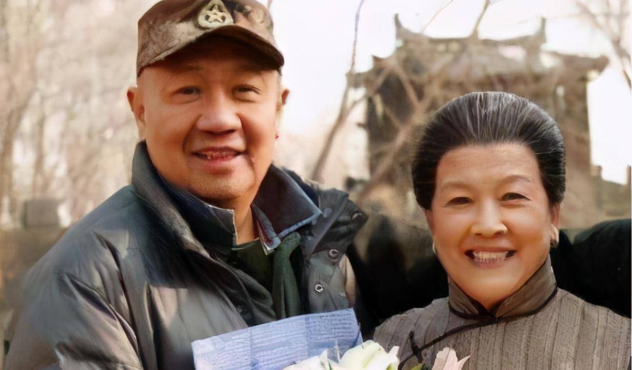 原创优秀演员宋春丽终生未生育却在61岁当奶奶的年纪当了妈