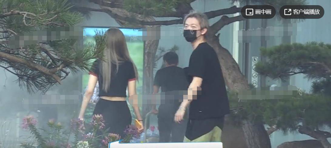 原创周扬青恋情再曝光与好利来公子罗昊约会期间周扬青被罗昊搂肩
