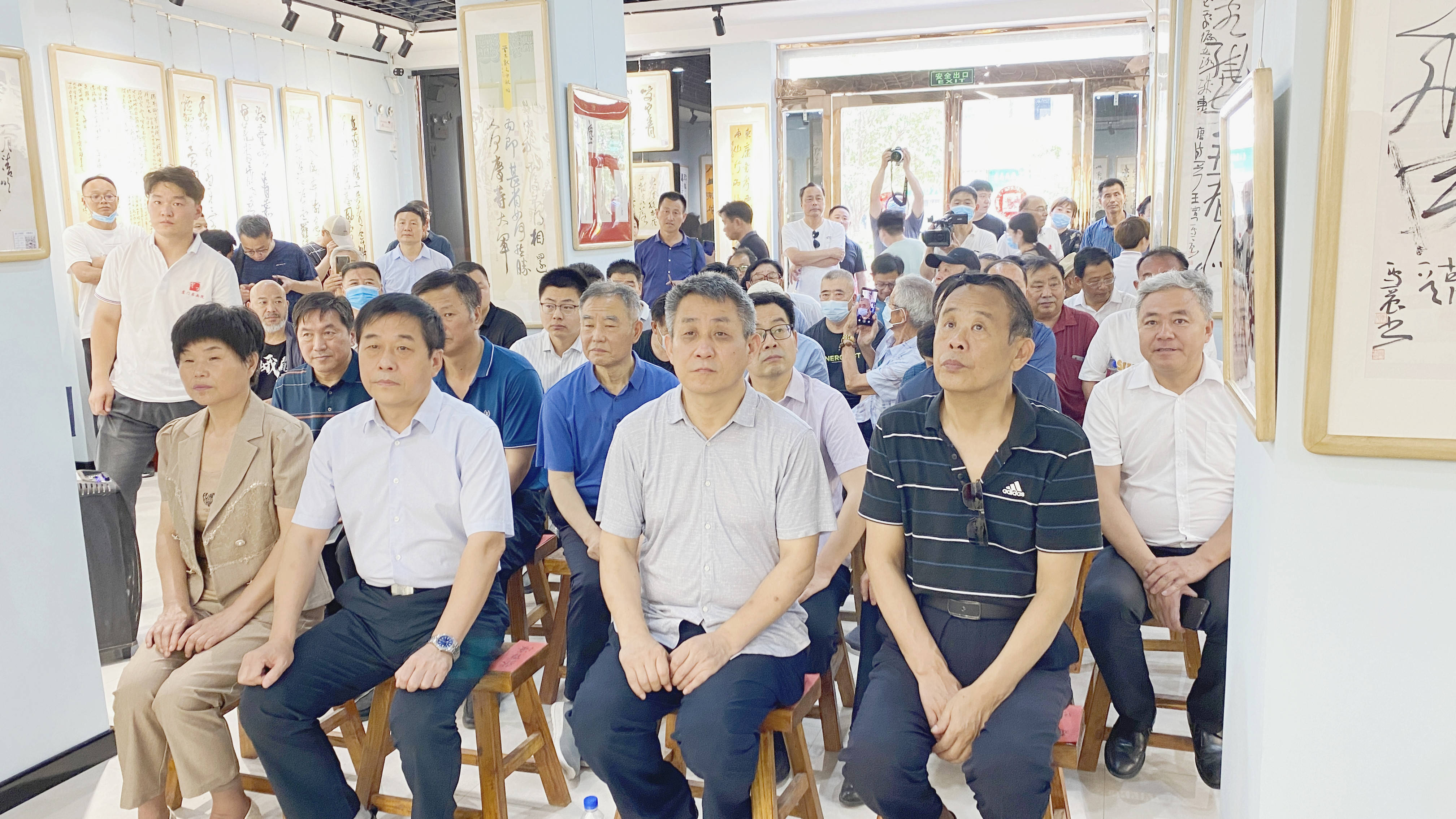 河南虞城清墨濯尘苏新诗王家亮贾文亮三人书法公益展开幕