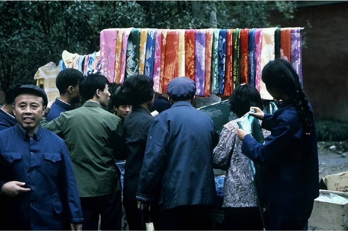 七八十年代风靡全国的“的确良”，是一种什么面料？为何消失了？_搜狐网