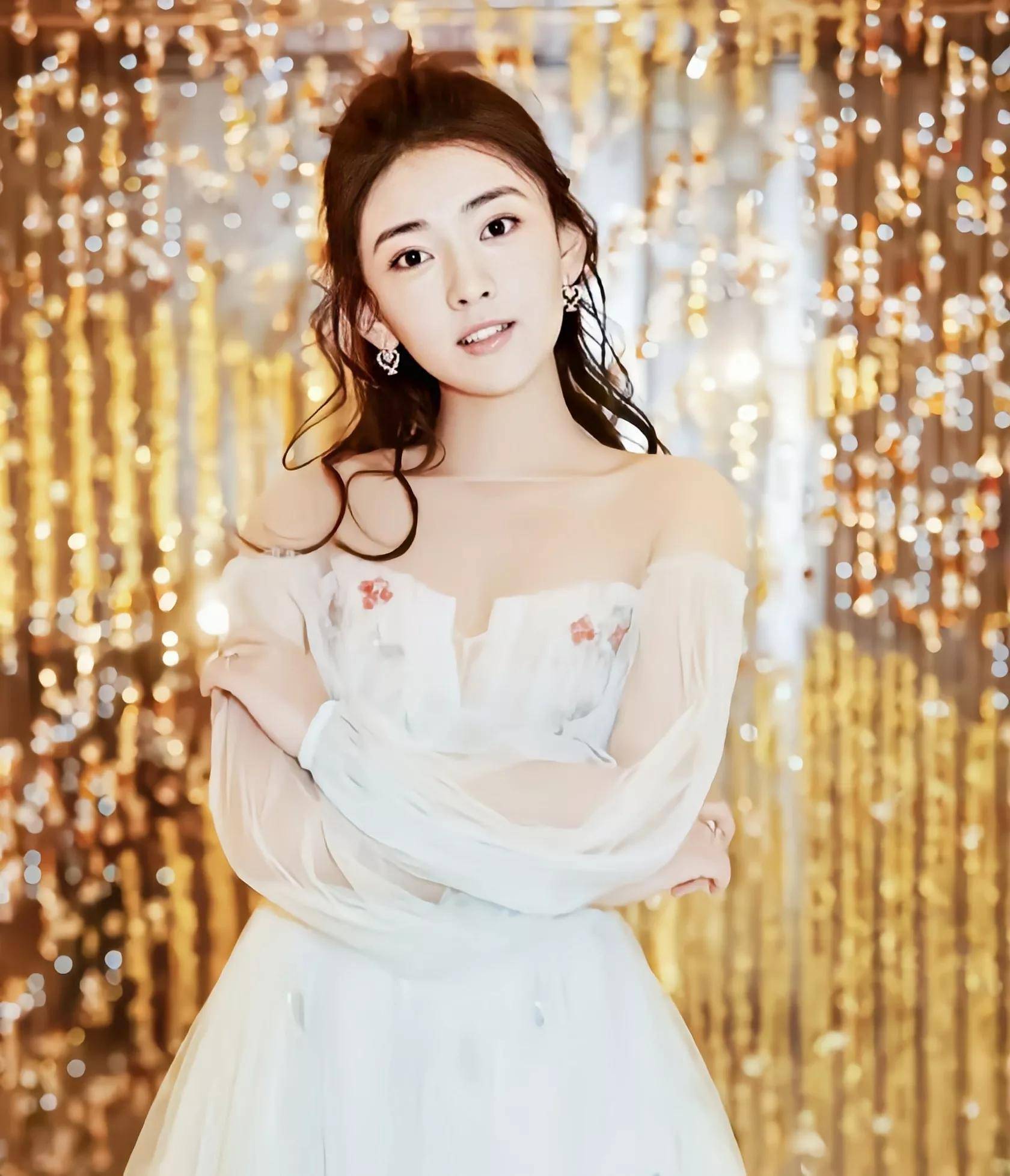 蒲巴甲爱情丰富,和"最纯女星"梁洁分手,李小璐徐冬冬旧事重现_网友