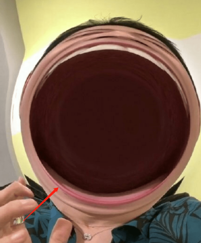 原创肖战用大嘴特效自拍看清无美颜下的皮肤状态果然有颜就是任性