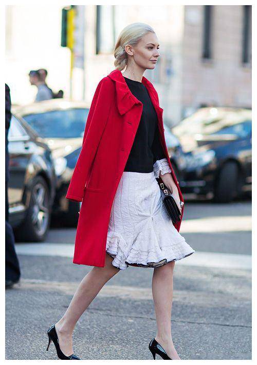 原创不想秋冬穿搭太沉闷给造型来点红白配色手把手教你怎么穿好看