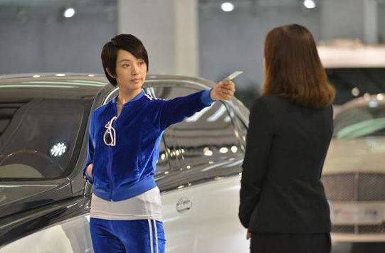 相差10岁的夫妻,在戏中是站在正邪两面的父女,戏外却一见钟情_刘晓洁