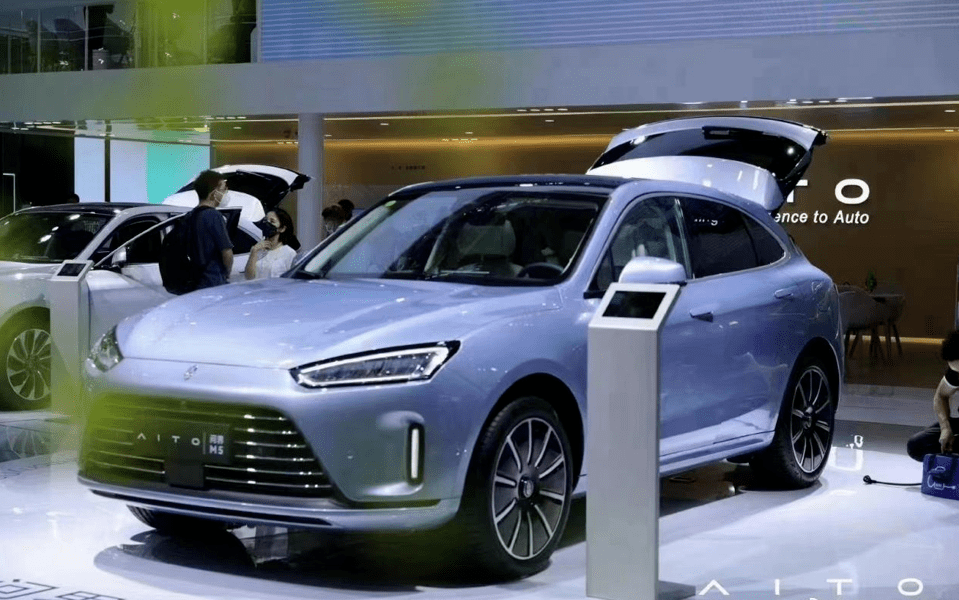 华为赋能,有六座版本,续航超1100公里,问界m7卖40万你能接受吗?