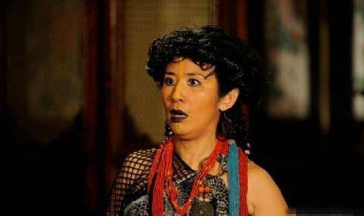 她与男友同居15年女儿都14岁还没领证靠演丑女大红大紫